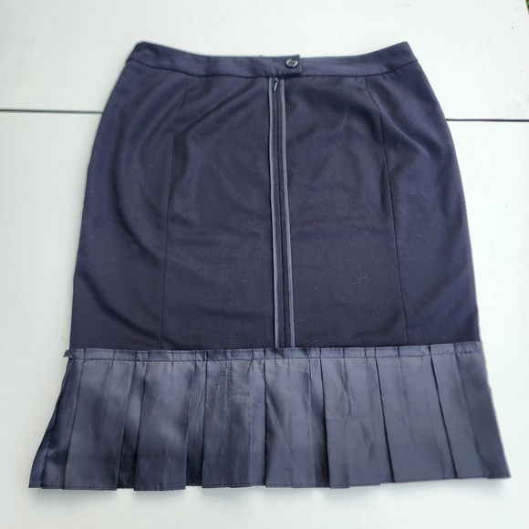 Simply Vera Wang Distinctive Black Womens Skirt Pleated Sarin Hem Size 12 - Picture 8 of 10